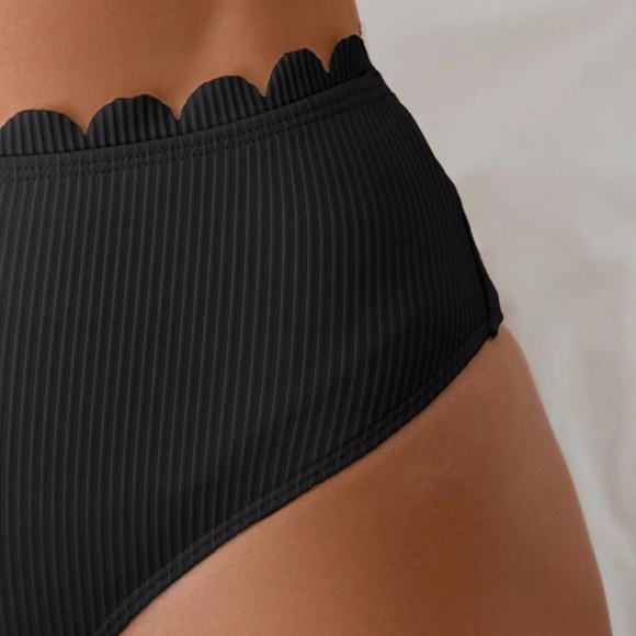 Solid Ribbed Scallop Detail High Waisted Bikini Swimsuit - Picture 5 of 8